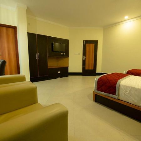 Comfy Luxury Hotel Bangalore Eksteriør bilde