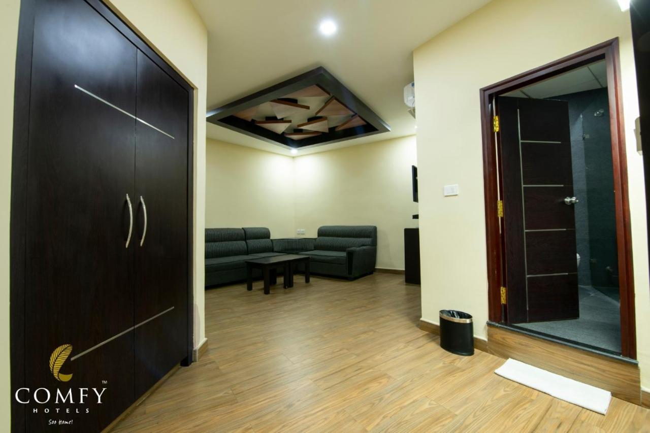 Comfy Luxury Hotel Bangalore Eksteriør bilde